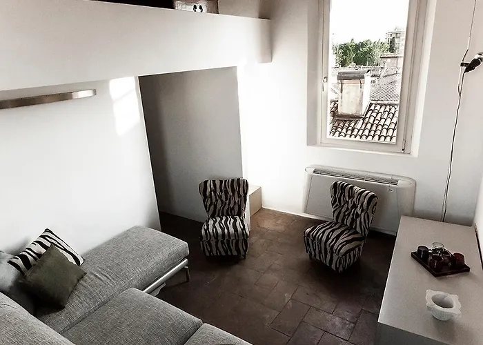 Apartment Little Tower Over The Roofs *